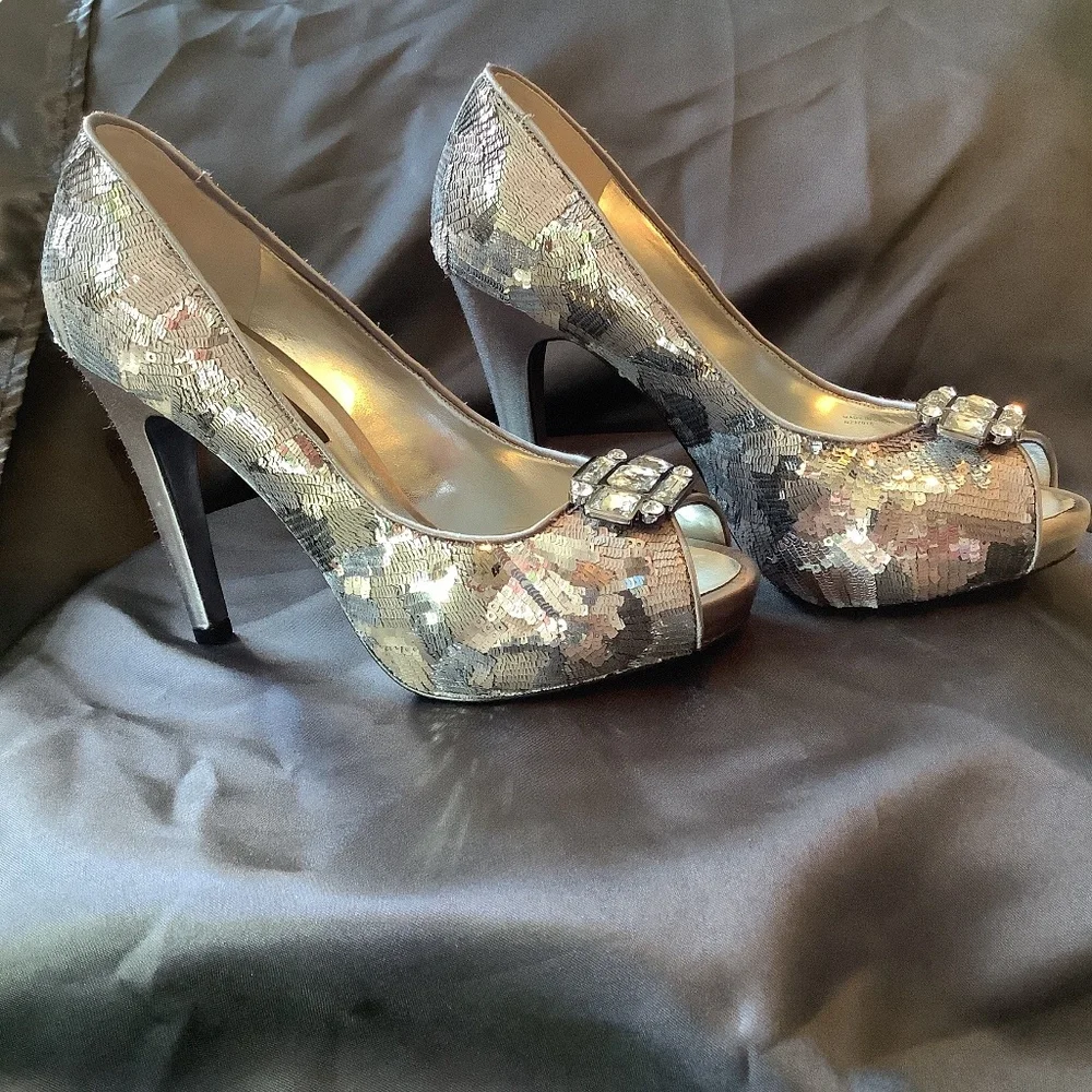 Nina New York Silver Sexy Sequin‎ Sparkle Peep Toe heel Pumps-fancy eye catcher